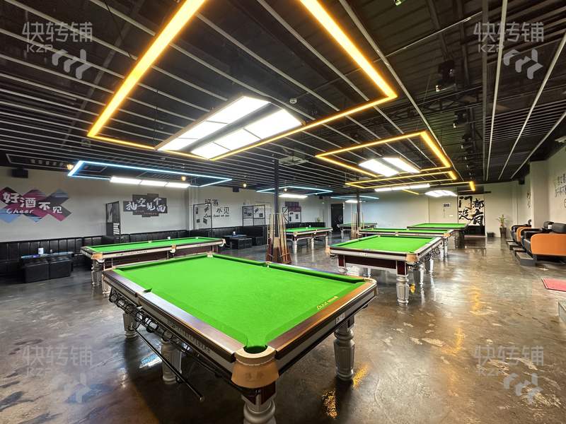 大嶺山’大塘路‘音樂俱樂部招租【住宅工廠密集、幼兒園對(duì)面、來往客流量大、設(shè)施設(shè)備齊全、免費(fèi)停車場(chǎng)】
