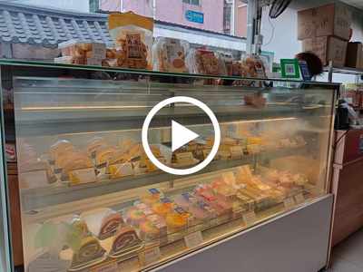 寮步‘繆邊綜合市場門口’烘焙店轉讓【市場出入口店，招牌醒目，人流量大，也可空鋪，合適各種項目】