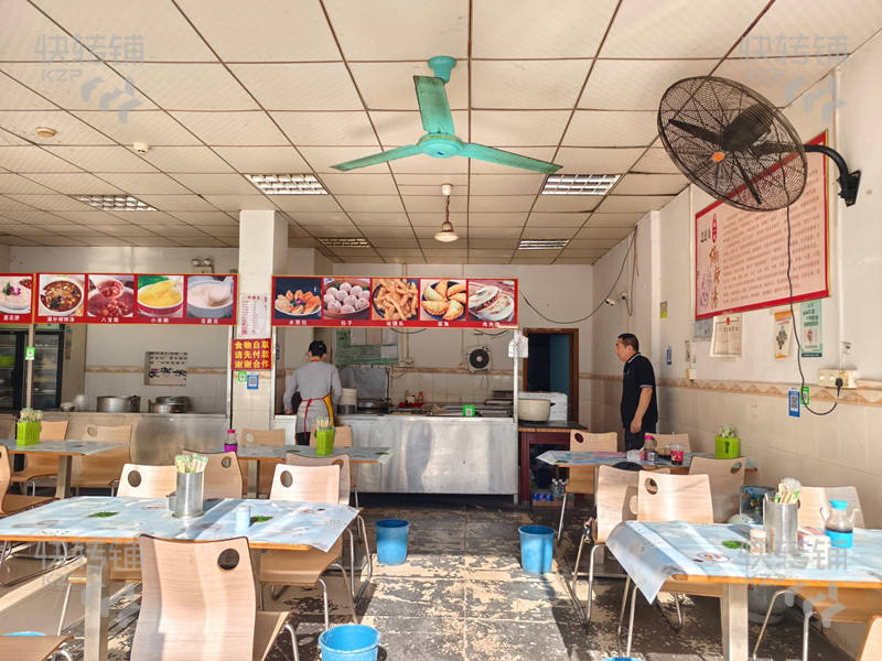 東城‘振興路’餐飲店轉讓【靠近路口、雙門面、婦幼保健院、學校、住宅小區圍繞】