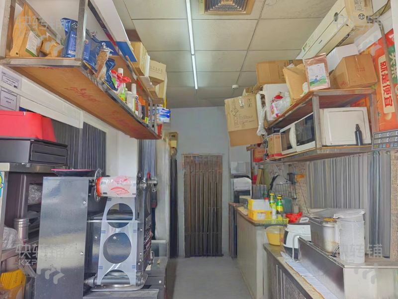 長安’沙頭西大路‘煙酒百貨商行轉讓【營業額2500以上、處十字路口轉角處、可做24小時】