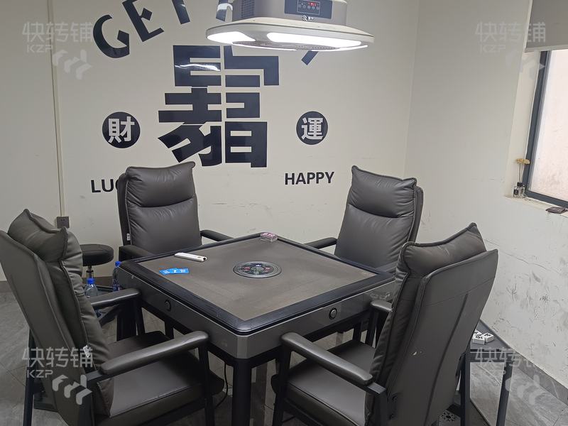 清溪清鳳路24自助棋牌轉讓【周邊都是小區、公寓，寫字樓等、停車很方便，8個房間，客源生意穩定】