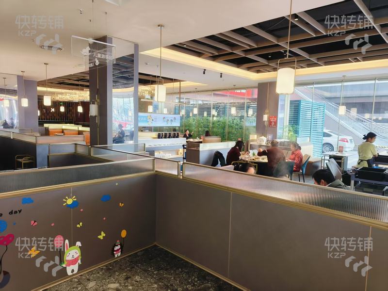 南城‘鴻福路口’火鍋餐廳轉讓【高端豪華裝修、拐角位、時尚電器樓下、正對醫院、多個購物廣場、近地鐵口、人流量很旺】