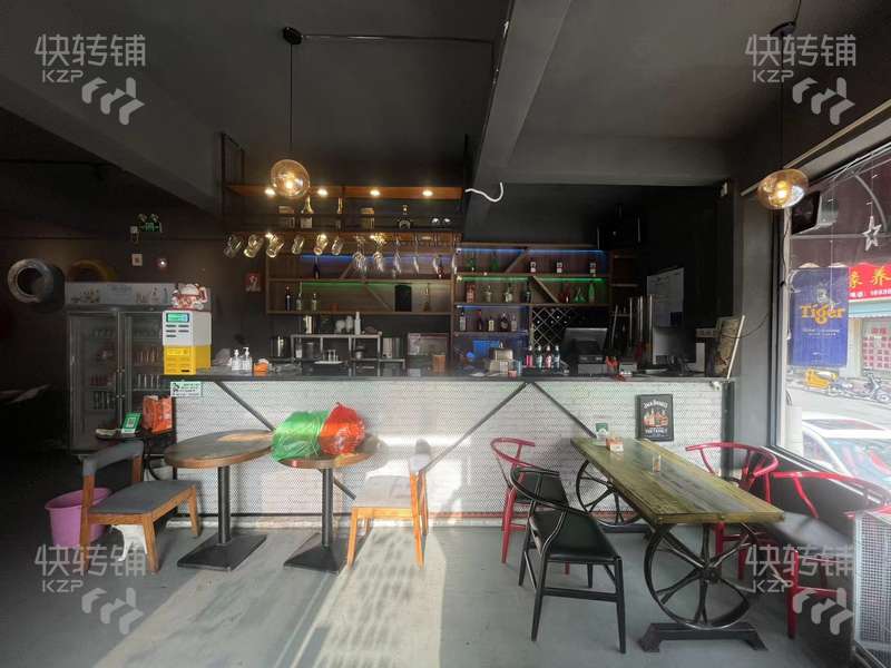 東城塹頭夜宵燒烤店轉(zhuǎn)讓【盈利中、五年老店、外賣月單量2400+、住宅區(qū)圍繞、可外擺】