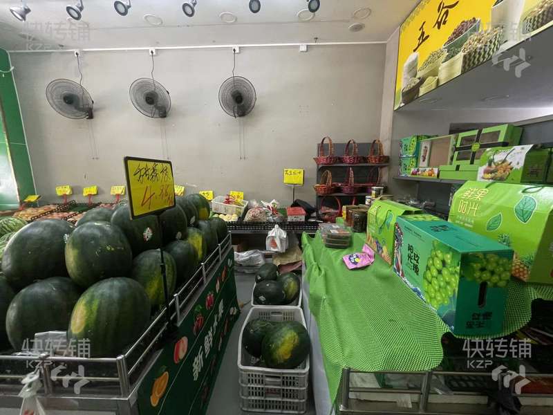 4萬給錢就轉(zhuǎn)，可空轉(zhuǎn)，厚街三屯水果店轉(zhuǎn)讓【夜市商業(yè)街、帶冷庫、小貨車、可出租攤位、營業(yè)額4500~5000】