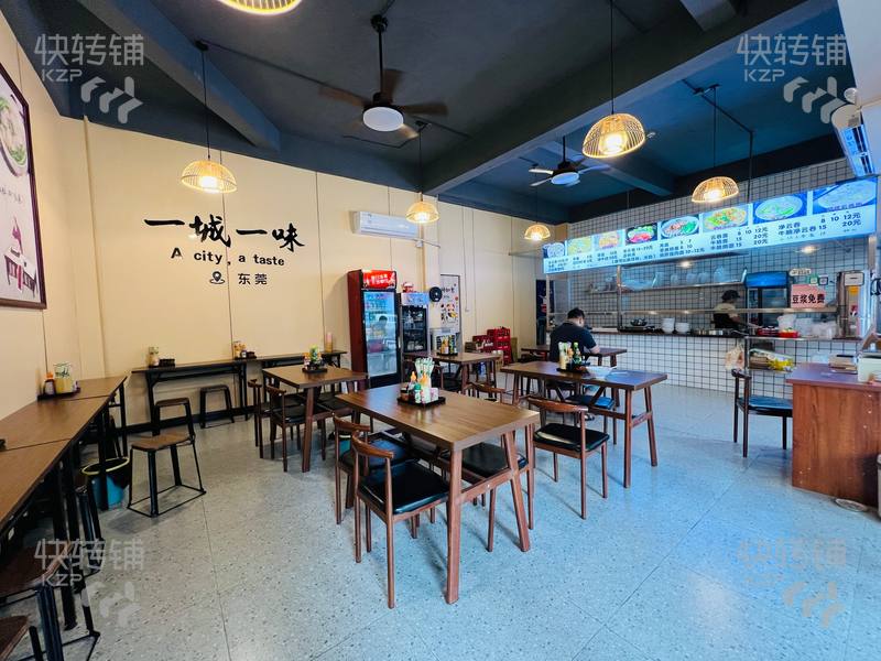 東城‘上三杞新村’快餐店轉讓【臨街鋪面、生意穩定、全新精裝修，可經營奶茶小吃、快餐】