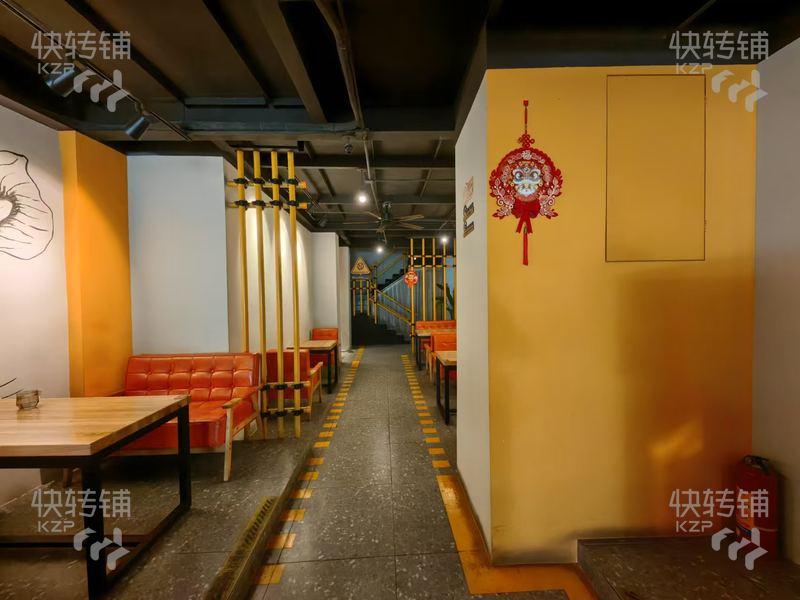 東城新世紀星城‘niuniu’奶茶店轉讓/可空轉【全新精裝修 、高端小區、10萬住戶商圈、停車方便】