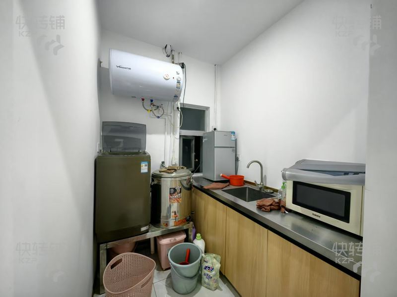 東城星河新天地養發館招租【全新精裝修，大型住宅小區內鋪，富人區，同行競爭小】