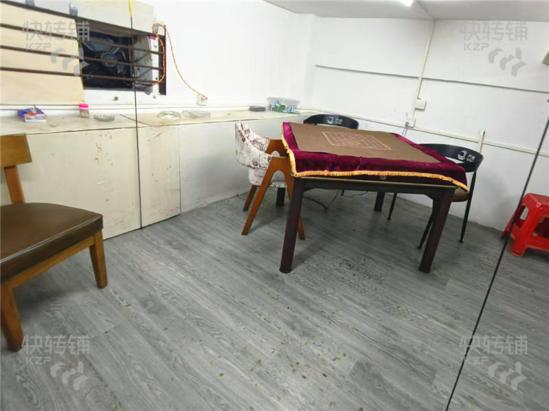 虎門北柵路零食便利店轉讓【靠路口轉角、旁邊九龍購物廣場、出租房、電商園等】可空轉