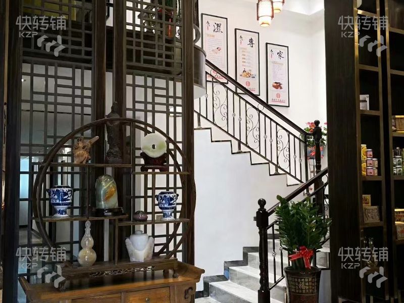 南城御泉山莊高端的休閑養生會所空鋪轉讓 也可轉租【裝修豪華，格局好，門頭醒目】