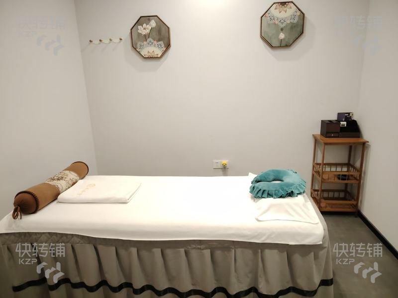 莞城“翠瓏灣”采耳美容SPA養生館轉讓【高端小區環繞、處盈鋒廣場、高端裝修、會員穩定】