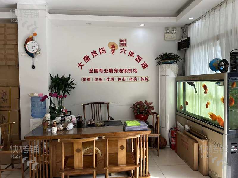 東城下橋華聯(lián)花園城美容院轉(zhuǎn)讓【可空轉(zhuǎn)、萬人小區(qū)樓下、旁邊碧桂園蘋果、嘉宏錦園，近水果市場】