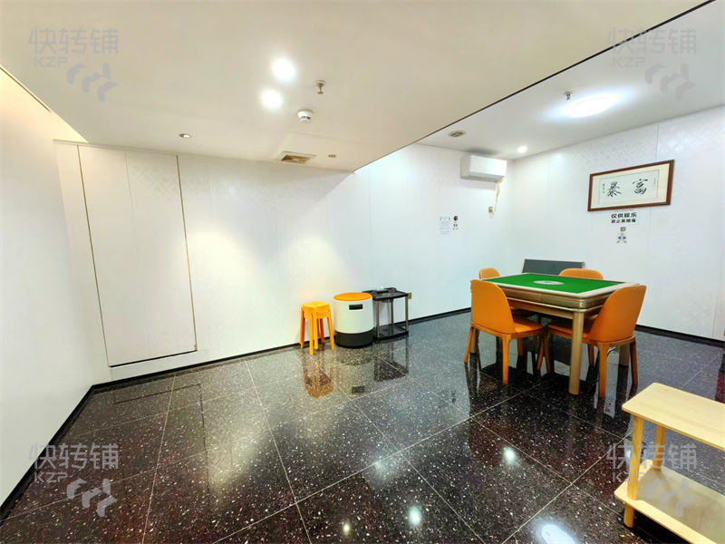 厚街“萬科城市廣場”奶茶店轉讓【高奢裝修，位置好，人流集中，周邊全大型住宅小區、中高端消費群體】