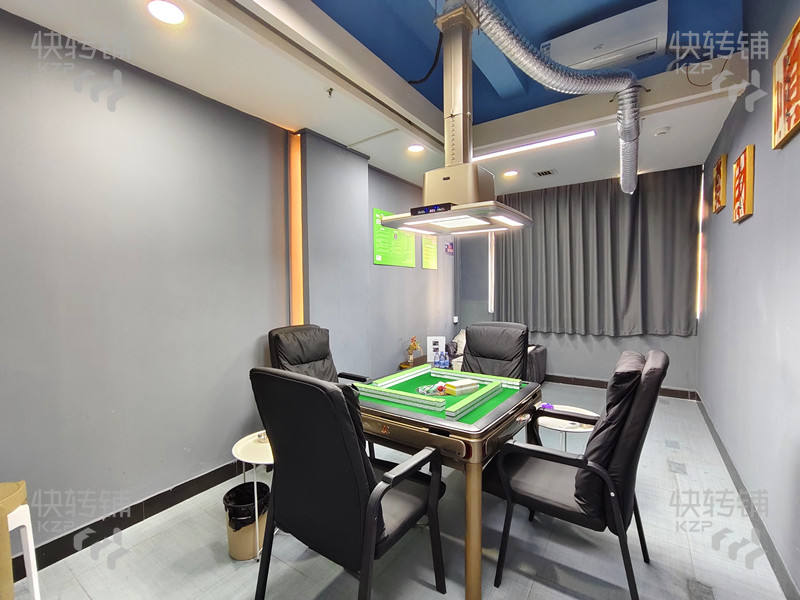 厚街珊美大道24h自助棋牌室轉讓【挨著地鐵站，每天有固定熟客進店， 客流集中，住宅小區、廣場圍繞】