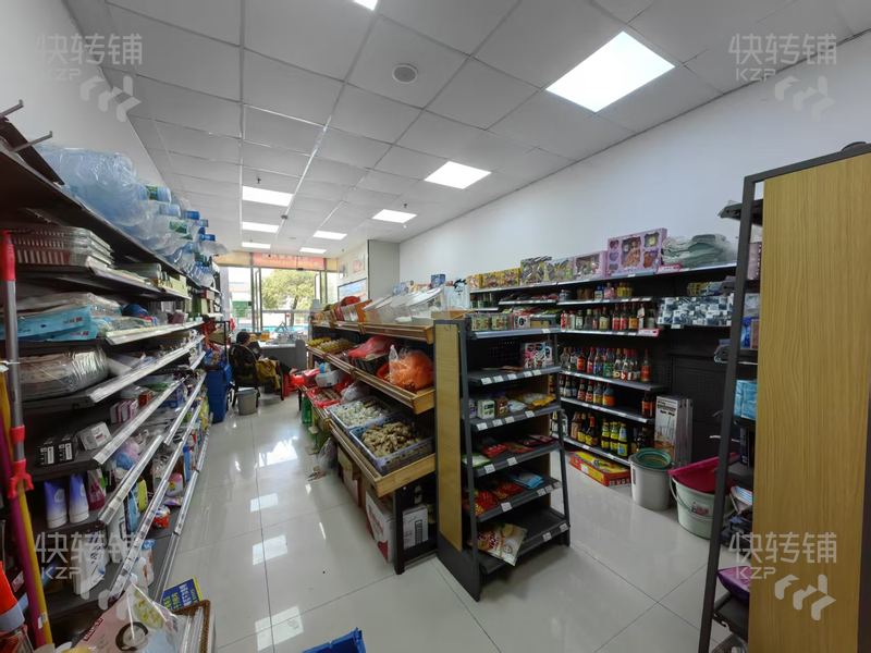 寮步康城假日小區入口空鋪3.8w急轉【小區門口，適合做任何行業，二樓可以住人/棋牌室】