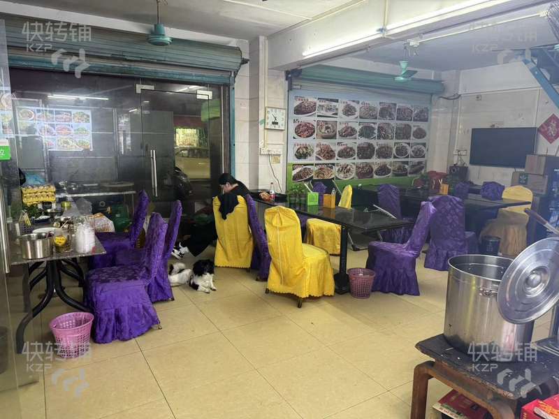 石龍青林路自選快餐+燒烤店轉讓【處于熱鬧美食夜市街，可空鋪做超市便利店】
