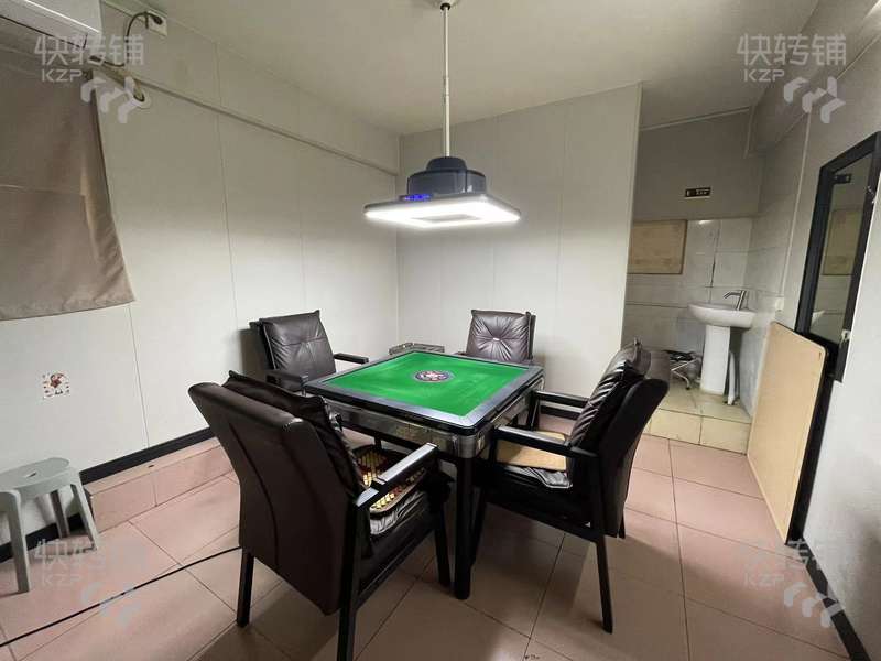 東城‘溫塘’臺球廳棋牌室轉讓【三岔路口，富民科技園對面，周邊工業區、住宅公寓樓】