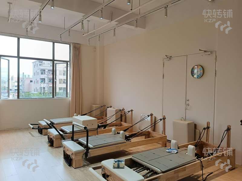 橋頭“帝庭山花園”瑜伽館轉(zhuǎn)讓【整棟3層、裝修新、合適做很多行業(yè)、周?chē)^(qū)圍繞、旁石水口公園】