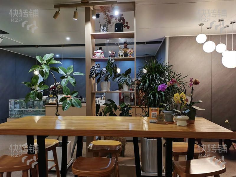 大朗‘富民中路’网红咖啡馆/餐厅转让【大润发、长盛广场、大和购物广场对面、镇中心商圈、消费集中】