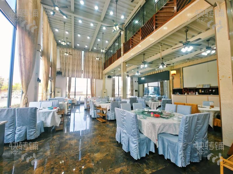 麻涌沿江西一路‘海南羊莊‘空鋪轉讓【多年老店、正對面新華學院、夜市街、聚集餐飲、酒吧、桌球等】