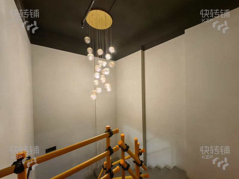 東城新世紀星城‘niuniu’奶茶店轉讓/可空轉【全新精裝修 、高端小區、10萬住戶商圈、停車方便】