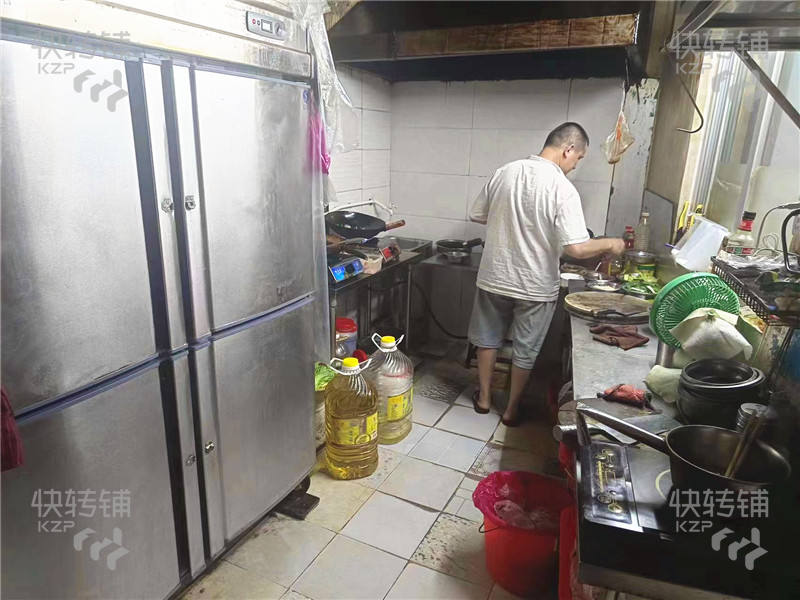 虎門‘地標(biāo)廣場附近’餐飲店轉(zhuǎn)讓【經(jīng)營11年老店，客源生意穩(wěn)定，居民樓密集，挨著角蘇農(nóng)貿(mào)市場】