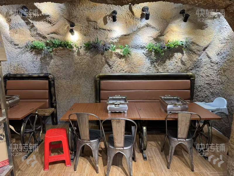 深圳龍崗平湖‘愿者上鉤’餐廳轉讓【7年老店、生意穩定、周圍住宅、學校，工廠、寫字樓圍繞、人流量集中】