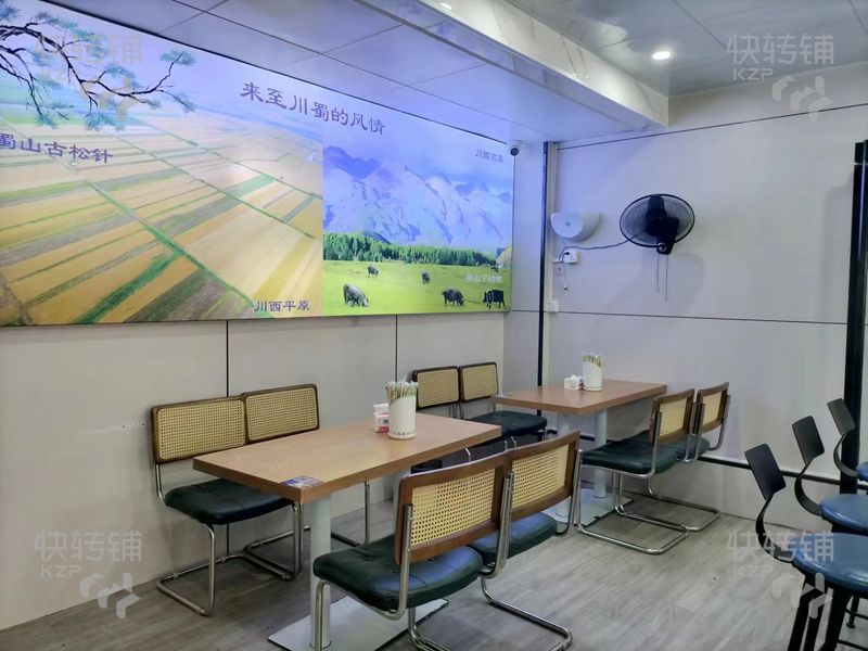 大嶺山‘新世紀領居‘餐飲店轉讓【小區出口旁，緊挨著沃爾瑪，商業街，人流量集中】