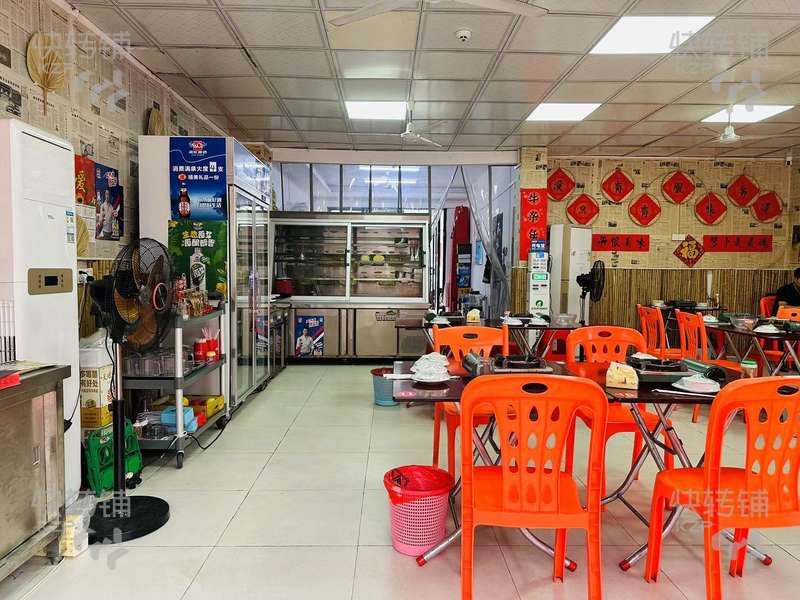 橫瀝田坑‘星城購物廣場’牛雜店轉讓【夜宵一條街、周邊工業區、公寓住宅集中、多個停車位】