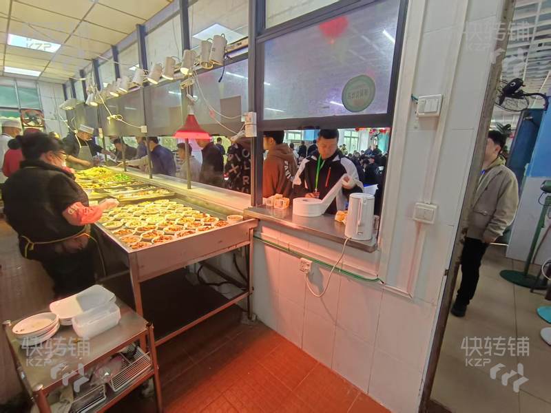 東城科技園內(nèi)食堂轉(zhuǎn)讓【每日用餐量800人+，每日營(yíng)業(yè)額9000+，競(jìng)爭(zhēng)小客源穩(wěn)定，接手即可營(yíng)業(yè)賺錢】