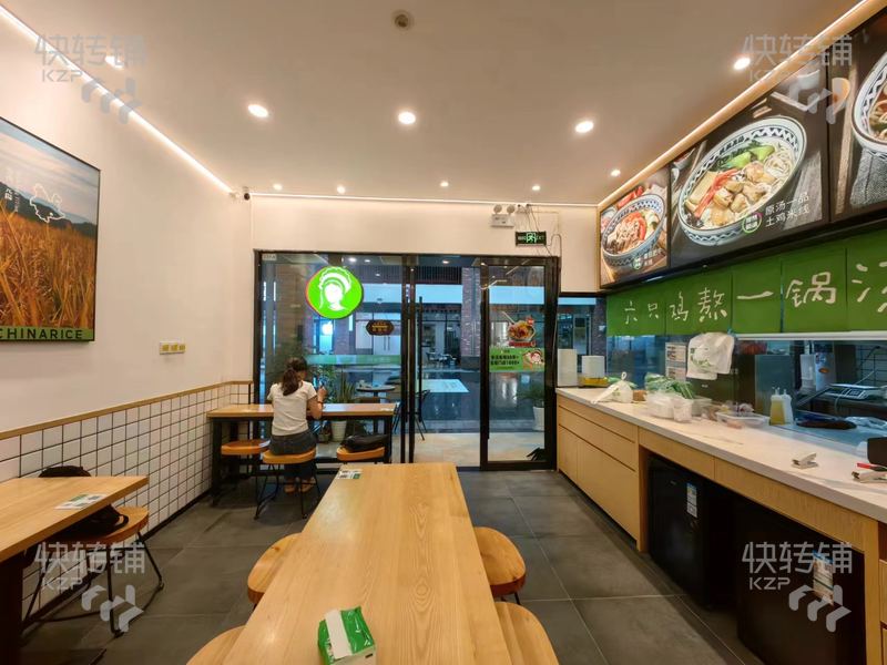 南城榕樹下’蒙自源米線‘店轉(zhuǎn)讓【雙門面，處城市風景街、商業(yè)中心地段、人流量大】