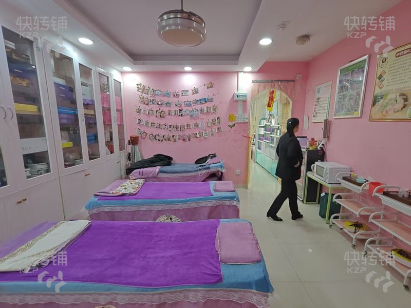 鳳崗雁田水布‘美容美妝店’轉(zhuǎn)讓，可空鋪轉(zhuǎn)【處商業(yè)中心、多個商業(yè)廣場、前店后院格局、益禾堂和蜜雪旁】