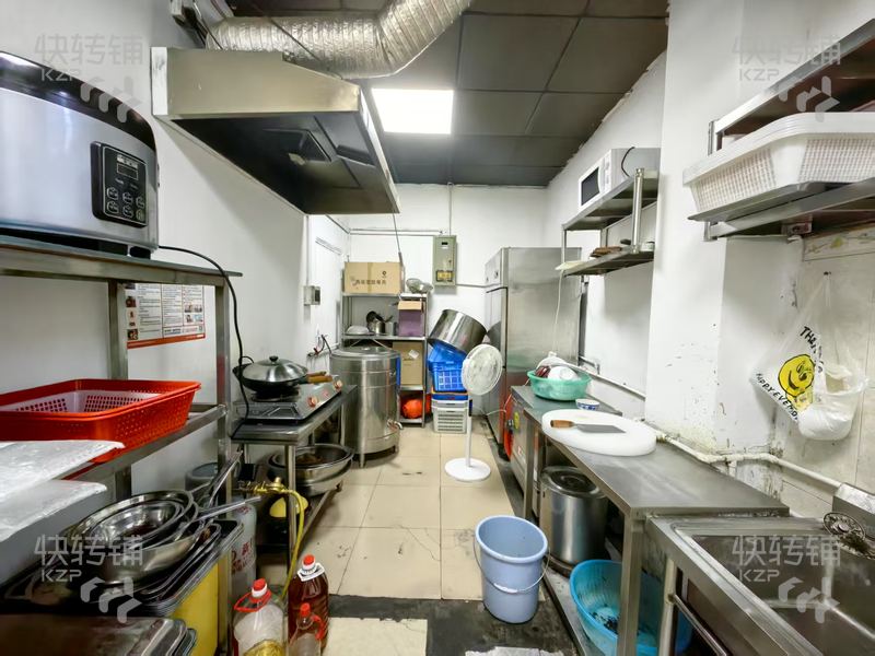 南城‘香園路’餐飲店轉讓【寫字樓進出入口處、附近萬科769創(chuàng)意產(chǎn)業(yè)園、城市風景街、人氣旺】