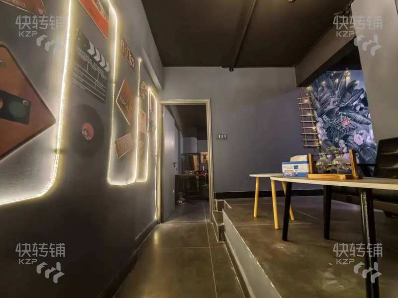 寮步‘萬潤廣場’附近披薩店轉讓【5年老店，固定客戶多、近商場人流、住宅小區密集】