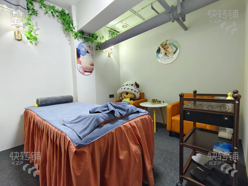 虎門印象小區(qū)’美容采耳店‘轉(zhuǎn)讓【看店請?zhí)崆半娫捖?lián)系！經(jīng)營2年時間、固定客戶30+、產(chǎn)業(yè)園、購物廣場集中】