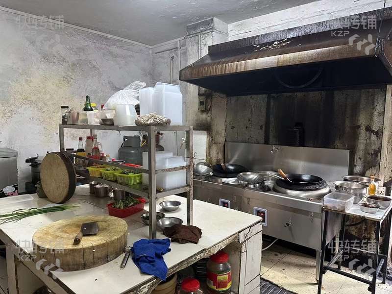 清溪漁梁圍餐飲店轉(zhuǎn)讓【工業(yè)區(qū)、住房區(qū)一樓、周邊全工廠包圍】
