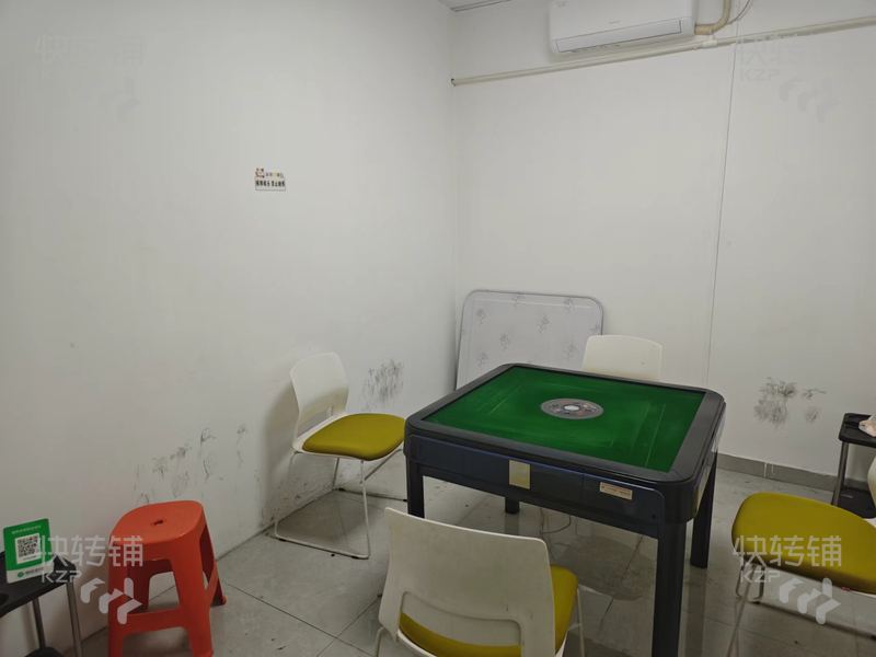 厚街“萬達金街”棋牌室轉讓【地鐵口、步行街、商圈自帶人流、租金便宜】
