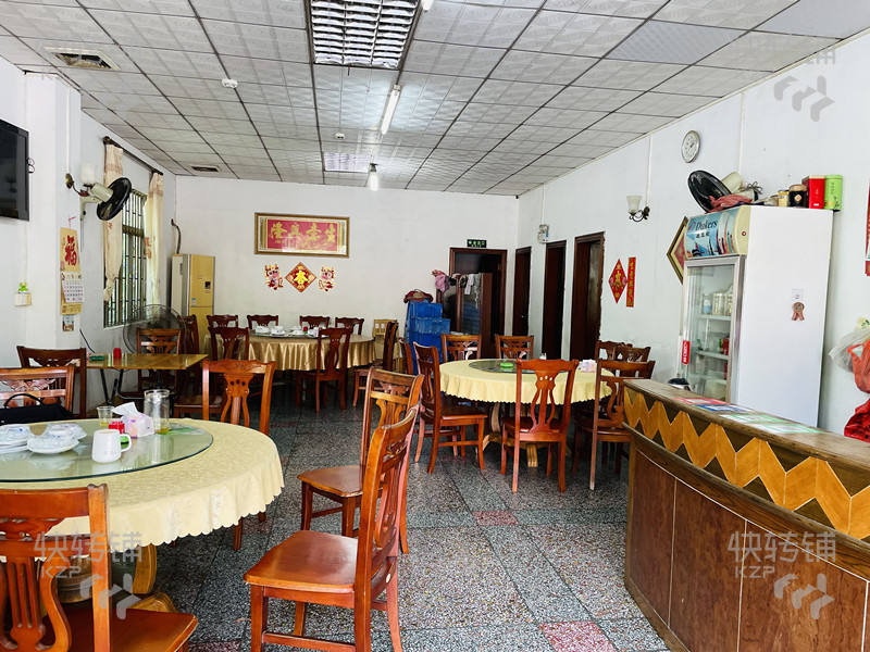 謝崗“銀瓶山”南面村餐飲店轉讓【15年老店、老客源集中、風景旅游區、有停車場可以外擺】