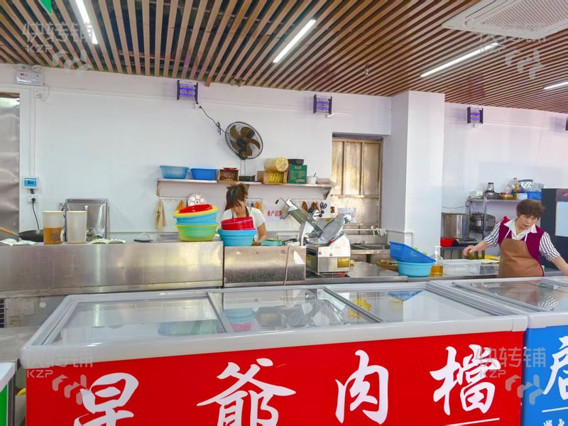 低价转让，茶山东岳公园对面火锅餐厅转让【周边有茶园商场、碧桂园喜悦里、住宅集中】可空转