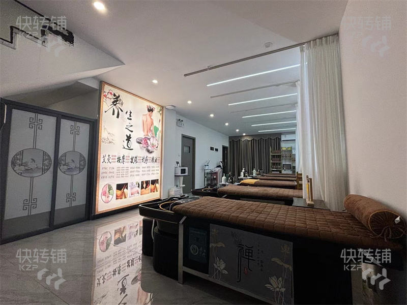 給錢就轉(zhuǎn)！常平‘天鵝湖’美容店低價(jià)轉(zhuǎn)讓【整棟3層、精裝修、旁麗景新園小區(qū)門口、屬于富人區(qū)、對(duì)面明珠廣場(chǎng)、小區(qū)集中、發(fā)展前景大】