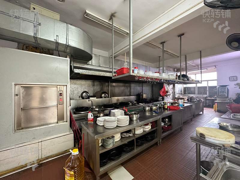 東城‘庵元工業區’旁大排檔轉讓【7-8年老店、十字路口轉角位、附近多個大型酒店、工業區，整棟三層，可空鋪，可轉一樓】