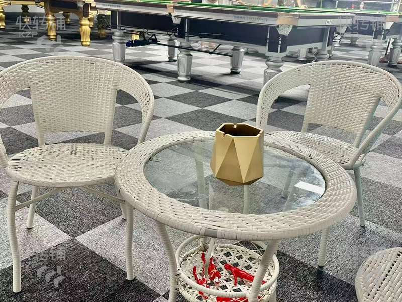 石龍‘裕興路’桌球棋牌轉讓【高端小區住宅環繞、沃爾瑪、屬商業中心、樓下專屬停車場】