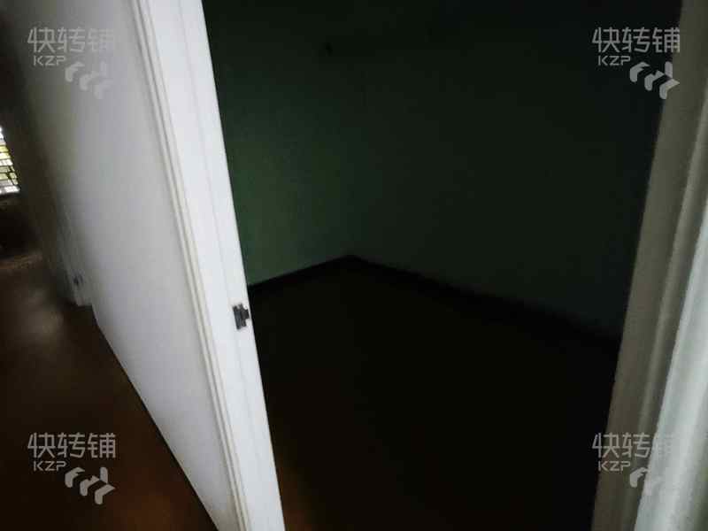 東城育華路祥興大廈空鋪招租【周邊住宅密集，上下兩層、無轉讓費用，除餐飲不能做沒有行業限制】