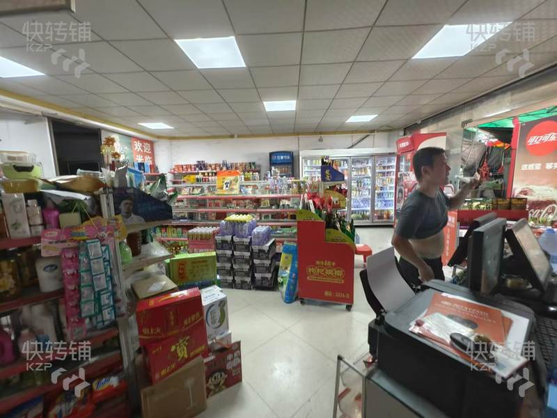 莞城‘科技園內(nèi)’便利店轉(zhuǎn)讓【多年老店、4萬人生活區(qū)、上下班必過之路、日營業(yè)額3000~4500不等】