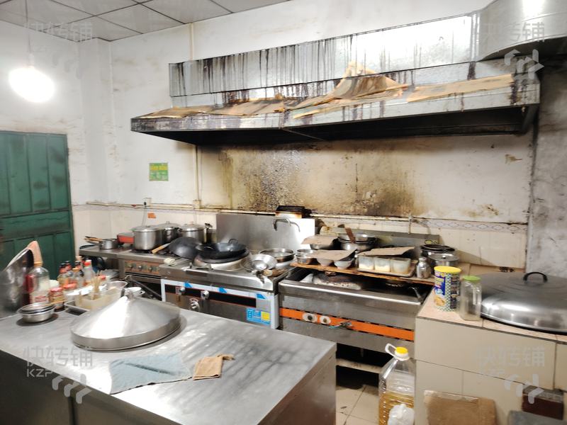 鳳崗竹塘小區餐飲店轉讓【周邊多個小區、住戶集中，人流量大】