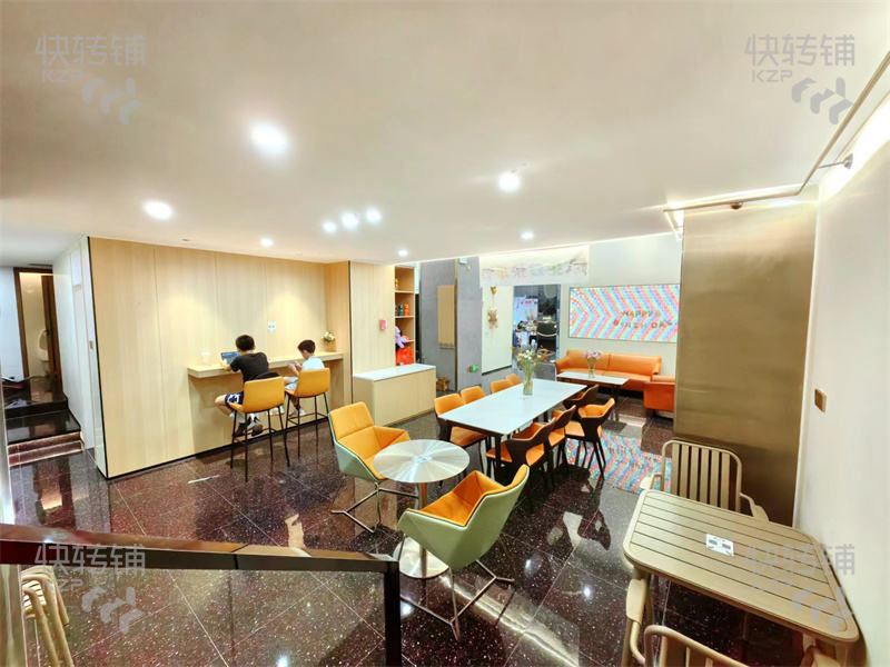 厚街“萬科城市廣場”奶茶店轉讓【高奢裝修，位置好，人流集中，周邊全大型住宅小區、中高端消費群體】