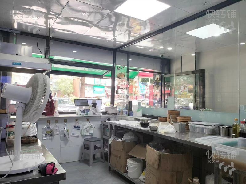 大嶺山‘新世紀領居‘餐飲店轉讓【小區出口旁，緊挨著沃爾瑪，商業街，人流量集中】