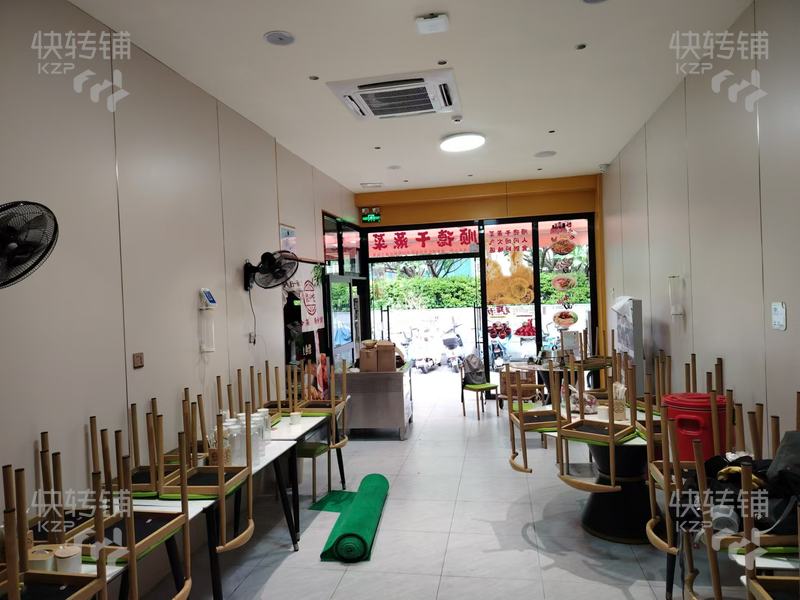 南城蛤地UCC餐飲店轉讓【周邊寫字樓大廈、公寓住宅小區圍繞，全新裝修，消費力強】