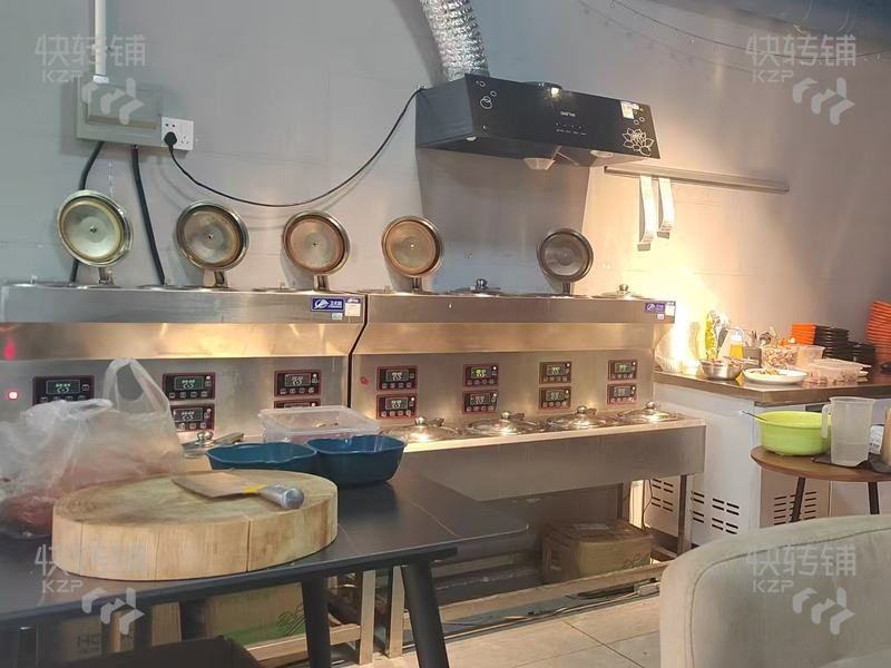 厚街餐飲店轉讓或者招租【近十字路口，溪頭廣場別墅區，周邊公寓出租房多，工業園，人流旺】