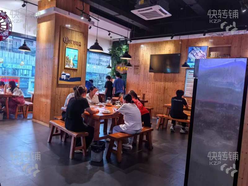 虎門‘萬達廣場’非木屋不燒烤店轉(zhuǎn)讓【豪華裝修、處商業(yè)街、高端住宅小區(qū)、挨著出入口】