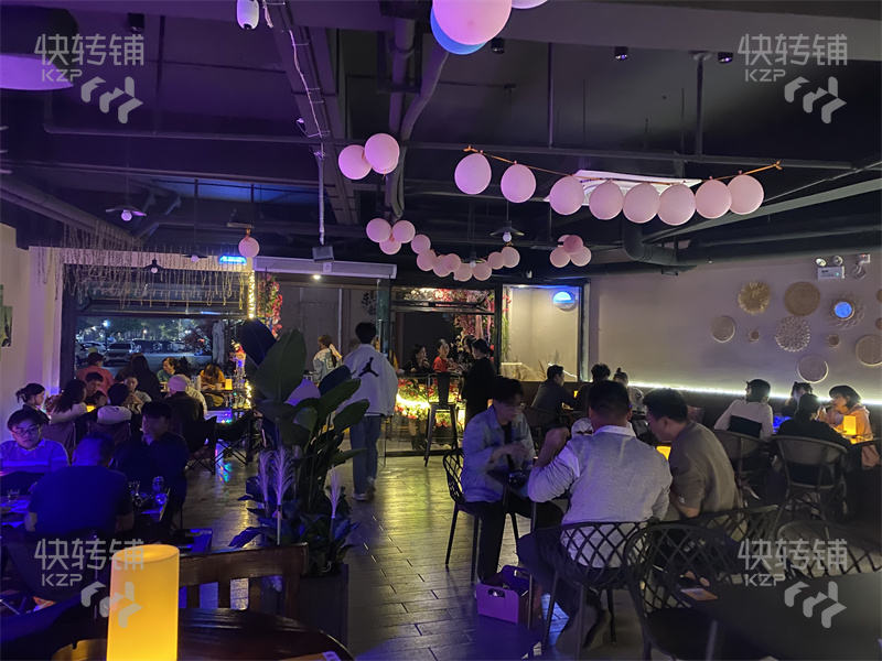鳳崗‘錦龍小區’日咖夜酒、休閑餐吧轉讓【周邊全是高端小區，富人區，適合各種餐飲項目入駐】